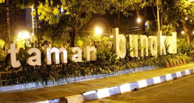 Taman Bungkul - Oase dan Kebanggaan Warga Surabaya