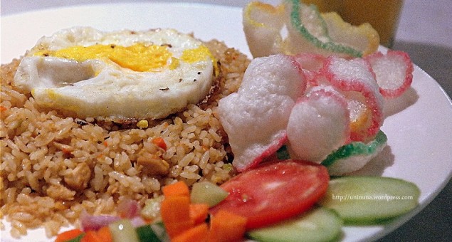 Nasi Goreng dan Mi Goreng Pak Is