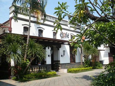 A cafe - kafenya house of sampoerna