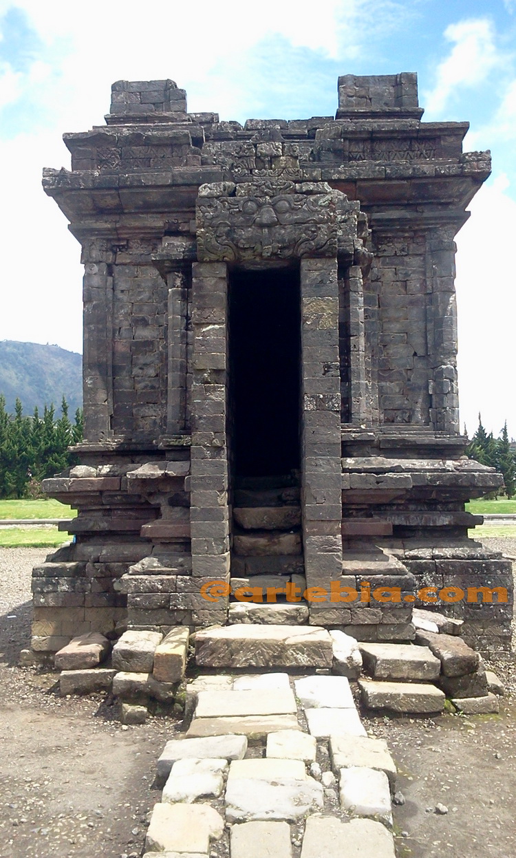 Candi Srikandi