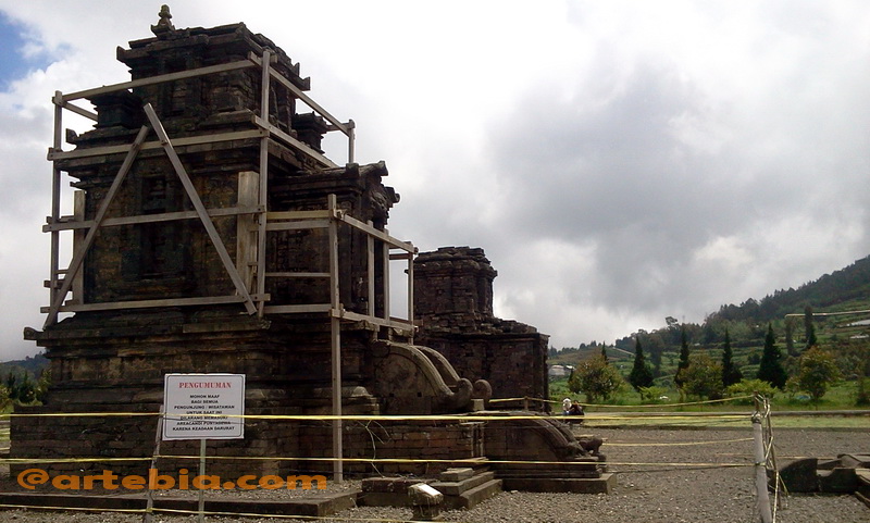 Candi Puntadewa