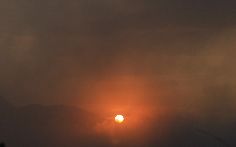 matahari_terbit_bukit_pawuluhan